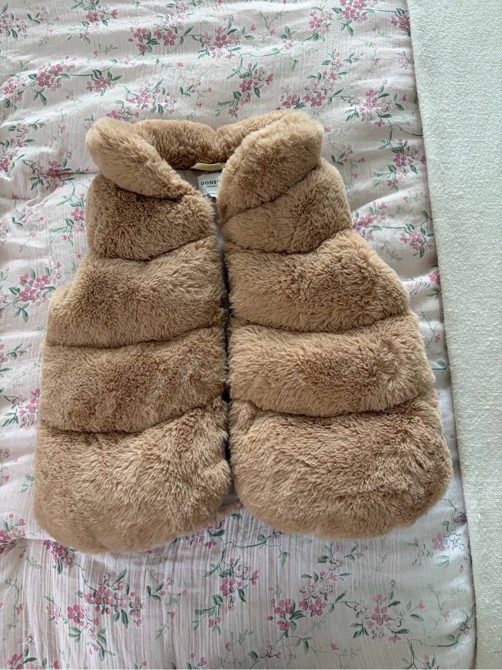 Donsje Fur Vest 3-4Y - Beautiful!
